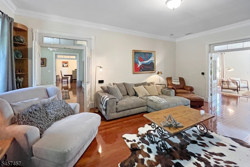 1 Hillview Drive Property Photo 14
