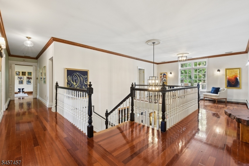 1 Hillview Drive Property Photo 17