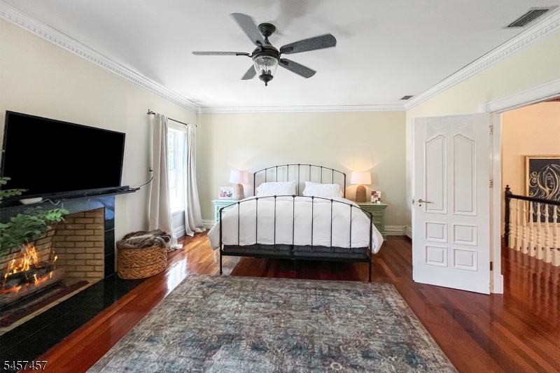 1 Hillview Drive Property Photo 19