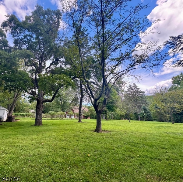 5 Oakura Ln Property Photo 7