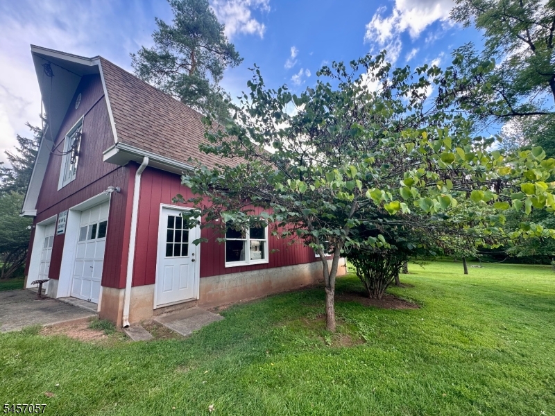 5 Oakura Ln Property Photo 14