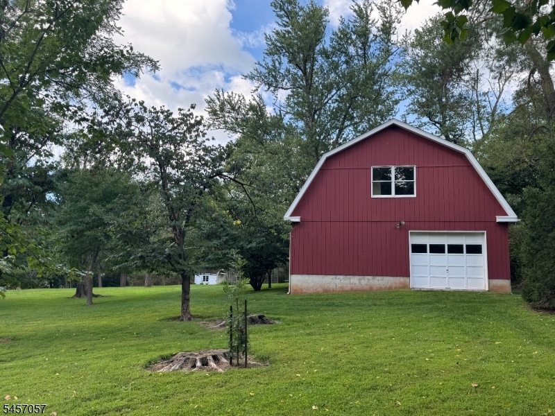 5 Oakura Ln Property Photo 15