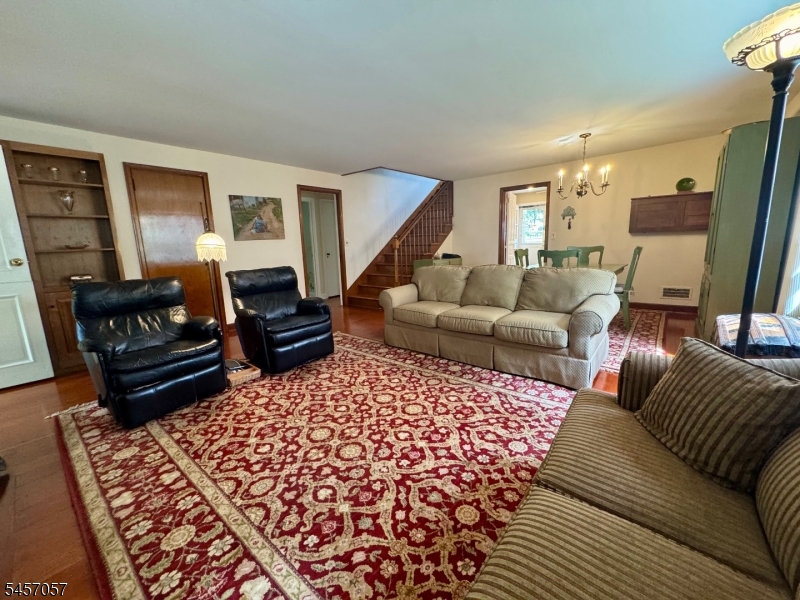 5 Oakura Ln Property Photo 24