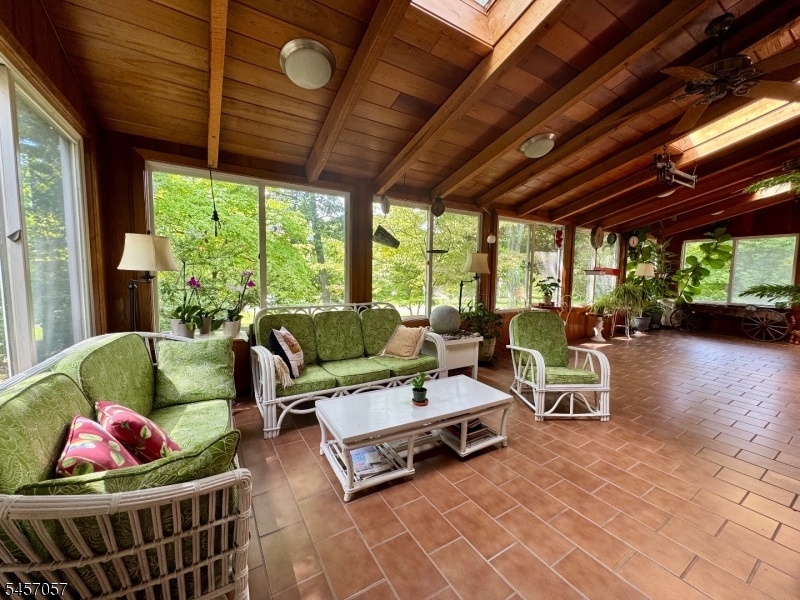 5 Oakura Ln Property Photo 40