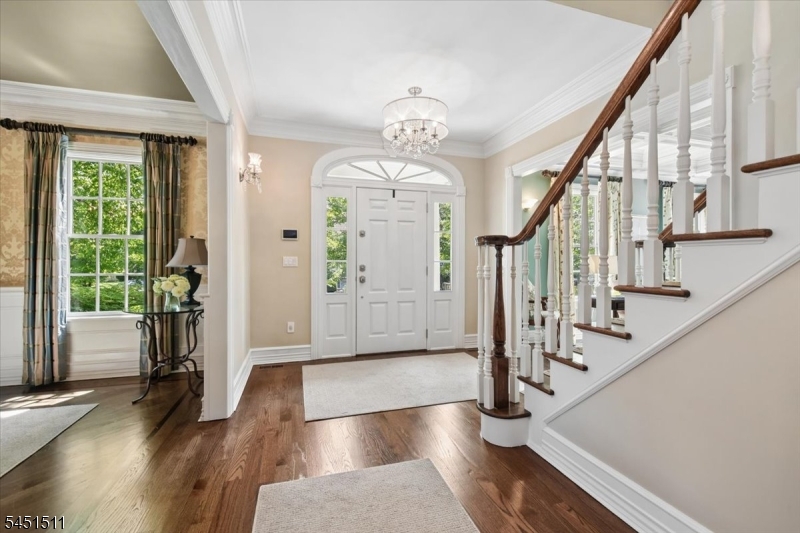 16 Sinclair Ter Property Photo 3