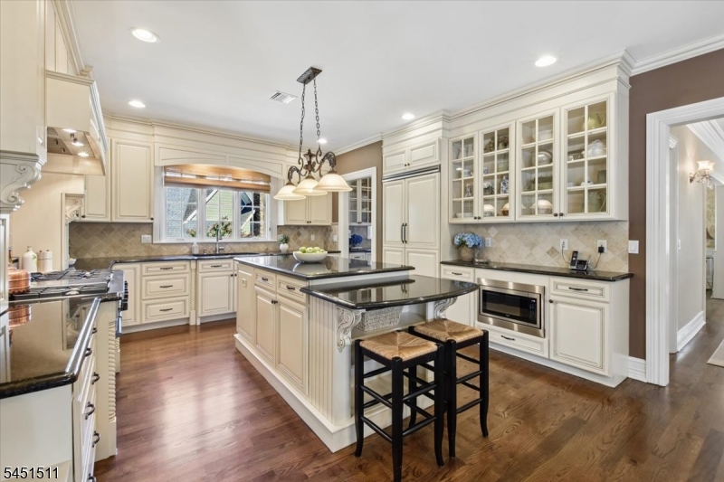 16 Sinclair Ter Property Photo 10