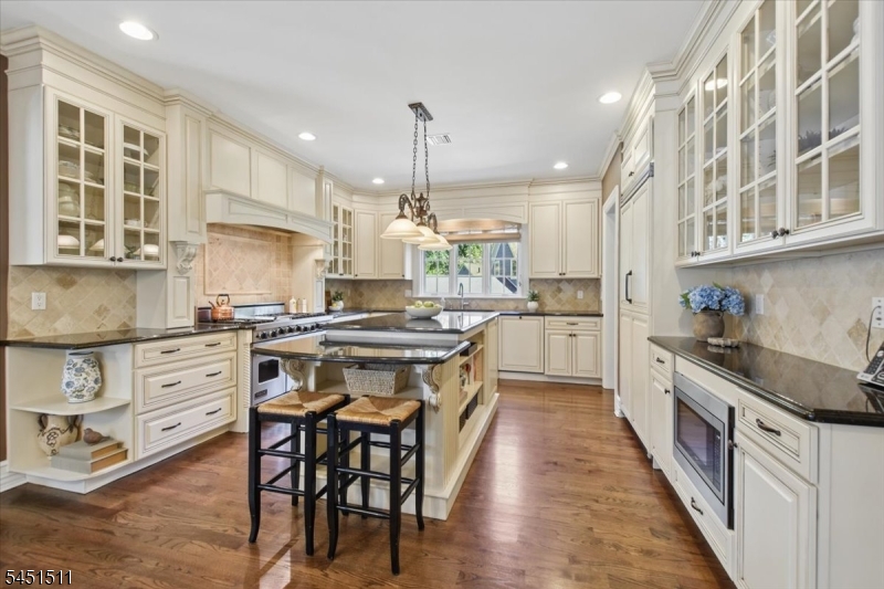 16 Sinclair Ter Property Photo 11