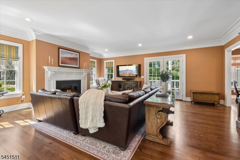 16 Sinclair Ter Property Photo 19
