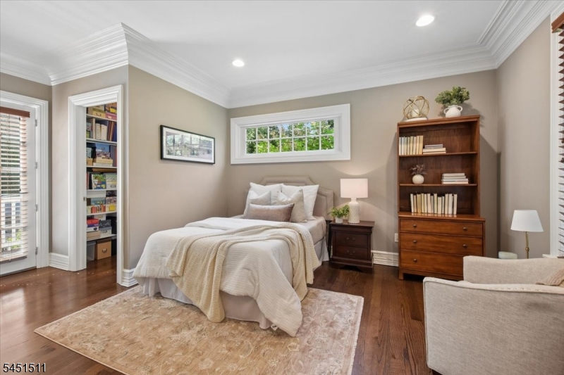 16 Sinclair Ter Property Photo 32