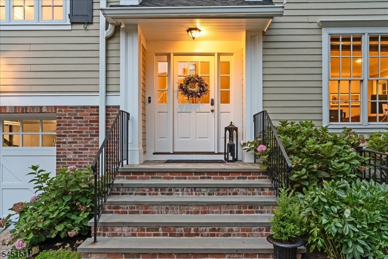 16 Sinclair Ter Property Photo 40