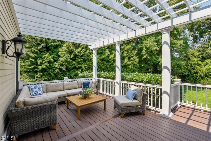 16 Sinclair Ter Property Photo 44