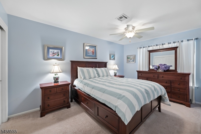 28 Garfield Way Property Photo 6