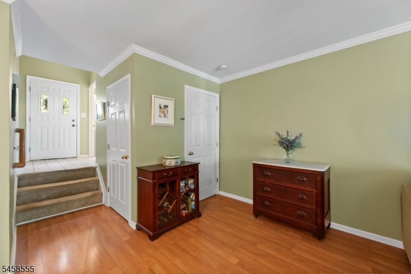 28 Garfield Way Property Photo 18