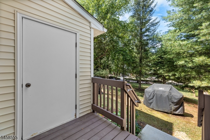 28 Garfield Way Property Photo 21