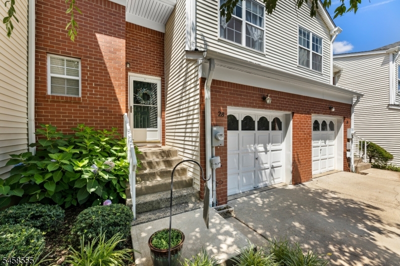 28 Garfield Way Property Photo 27