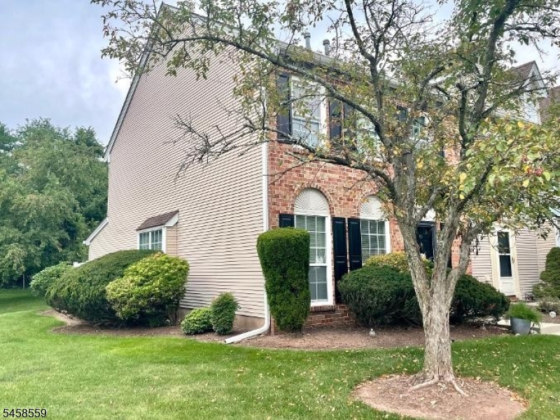 45 Townsend Ct Property Photo 1