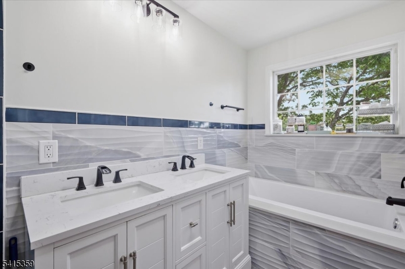 72 Pond Ln Property Photo 36