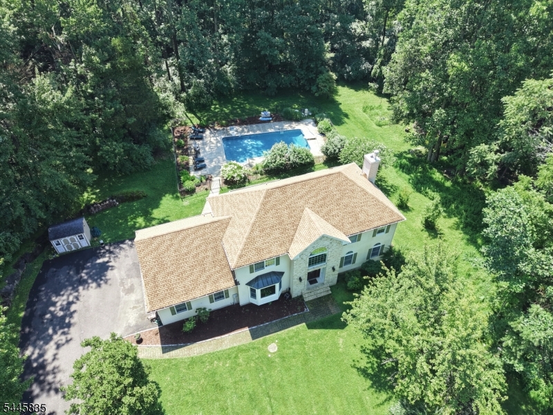 19 Woodfield Rd Property Photo 1