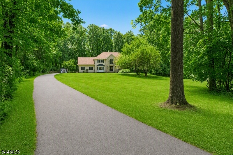 19 Woodfield Rd Property Photo 2