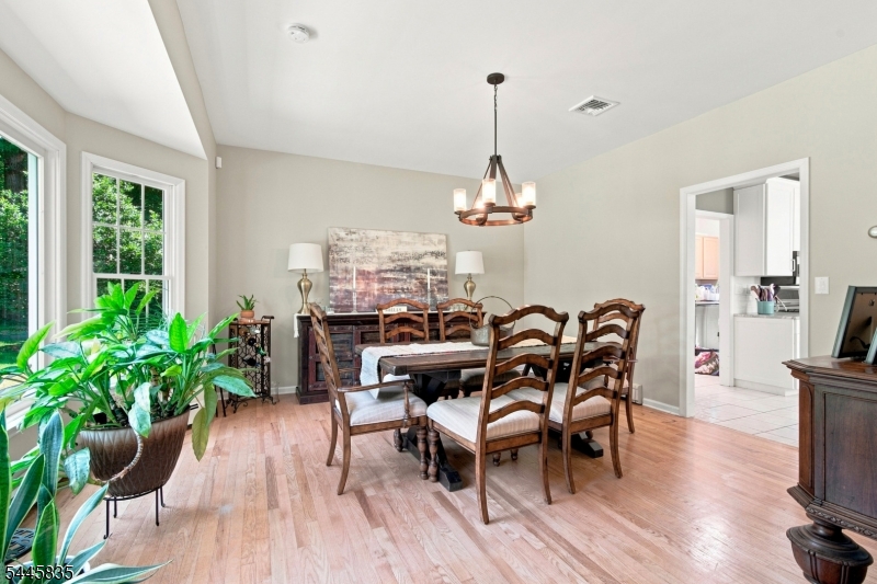 19 Woodfield Rd Property Photo 7
