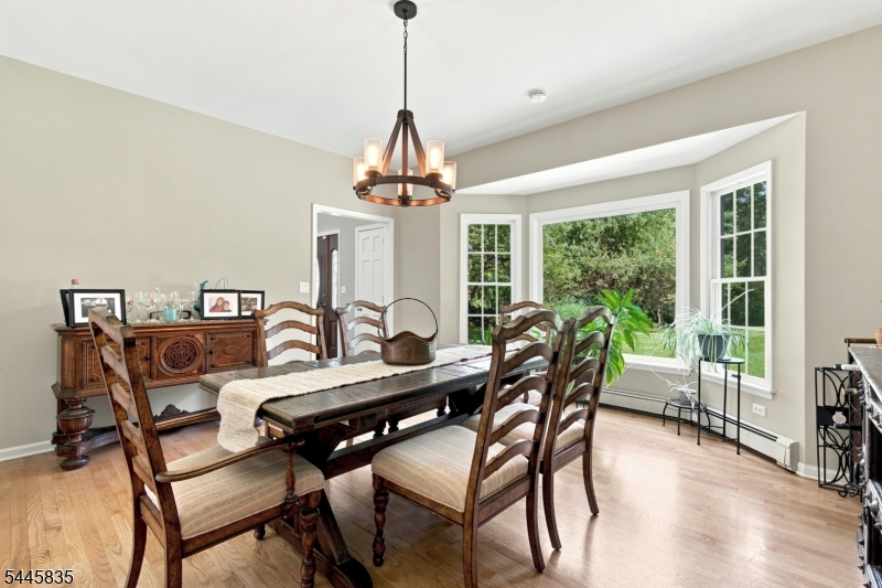 19 Woodfield Rd Property Photo 8