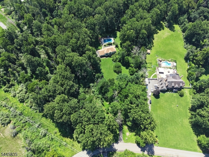 19 Woodfield Rd Property Photo 15
