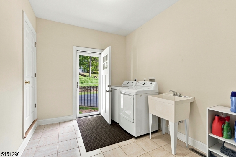 20 Eagles Nest Rd Property Photo 13