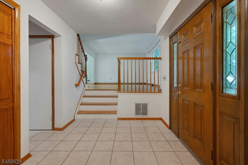 15 Camelot Way Property Photo 6