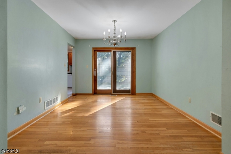 15 Camelot Way Property Photo 11
