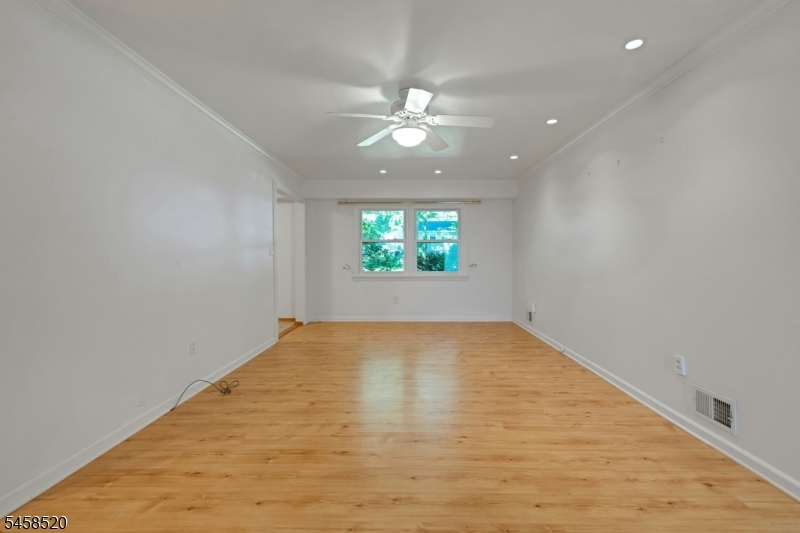 15 Camelot Way Property Photo 14