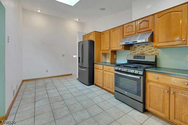 15 Camelot Way Property Photo 17