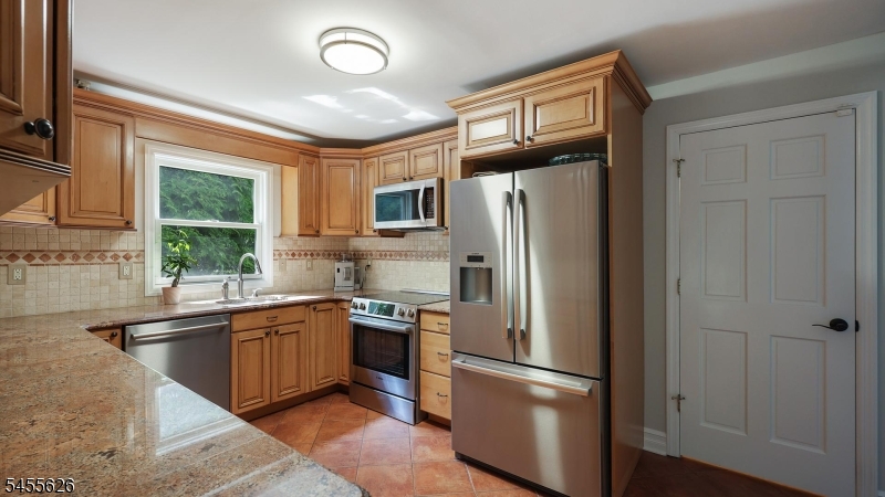 364 South St Property Photo 8