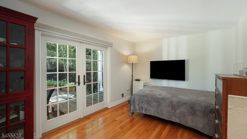 364 South St Property Photo 11