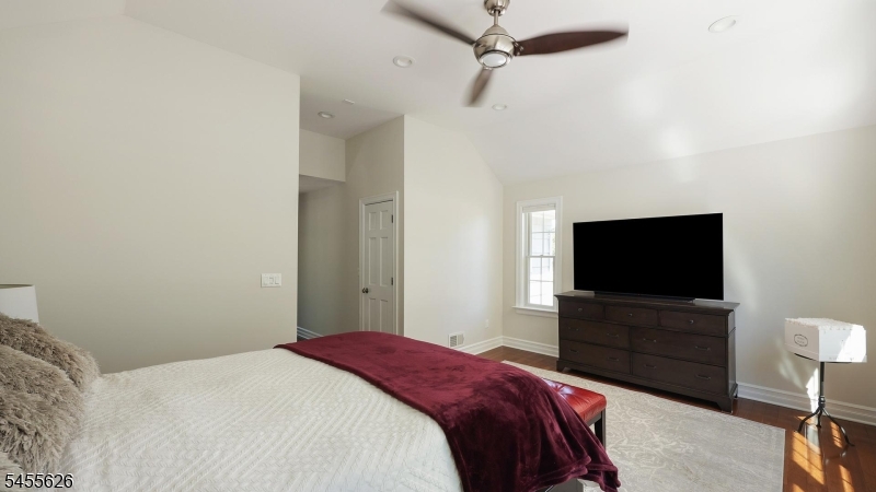 364 South St Property Photo 13