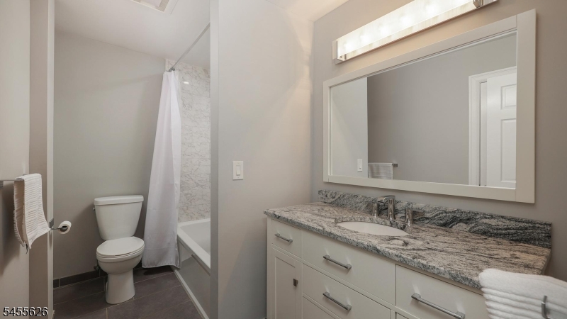 364 South St Property Photo 16