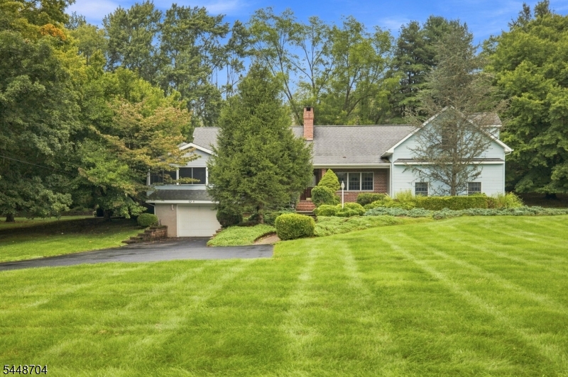1 Strong Ln Property Photo 1