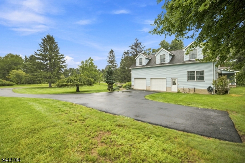 1 Strong Ln Property Photo 3