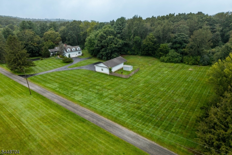 1 Strong Ln Property Photo 7