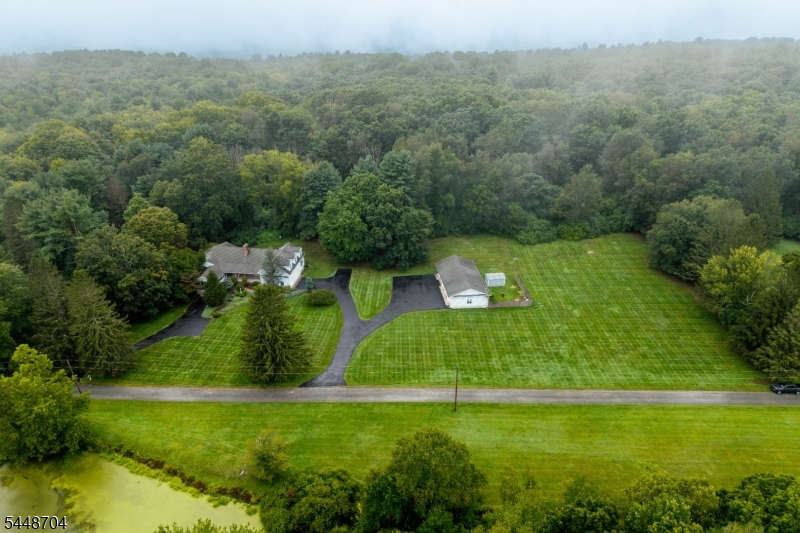 1 Strong Ln Property Photo 8