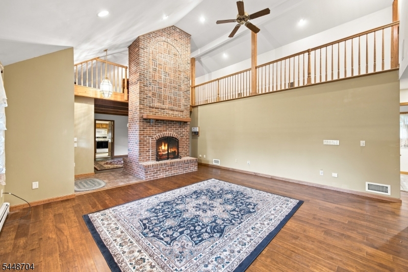 1 Strong Ln Property Photo 14