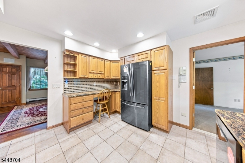 1 Strong Ln Property Photo 18