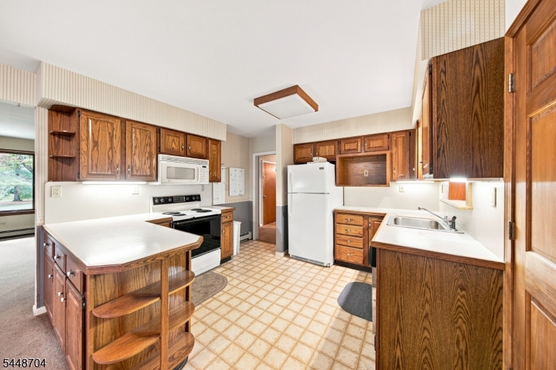 1 Strong Ln Property Photo 33