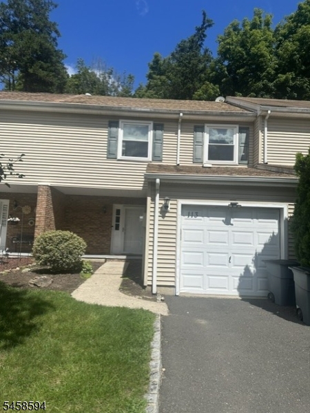 113 Saratoga Sq Property Photo 1