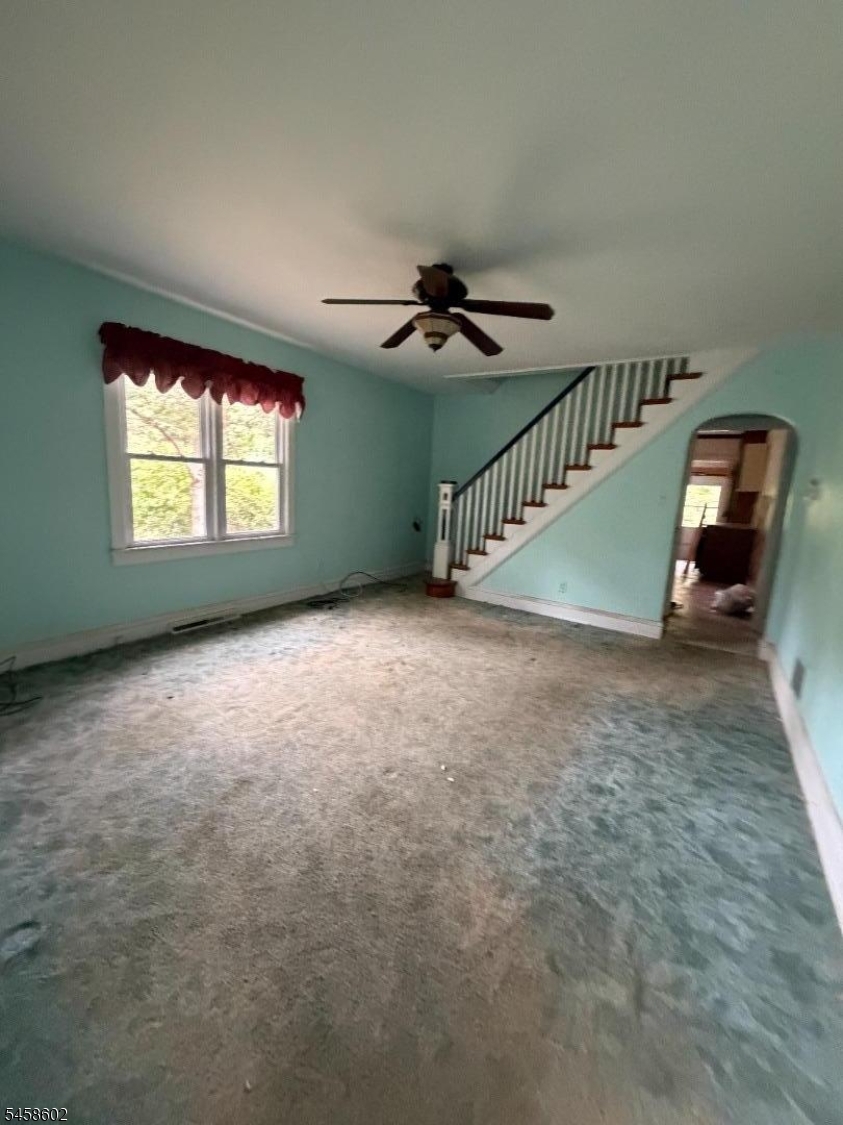 398 Gardens Ave Property Photo 5