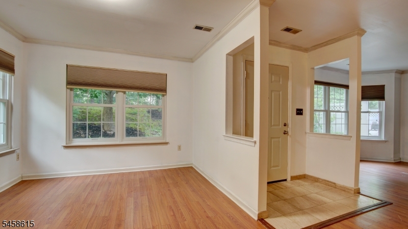 8 Forden Ct Property Photo 7