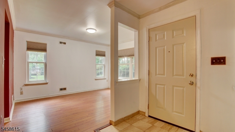 8 Forden Ct Property Photo 9