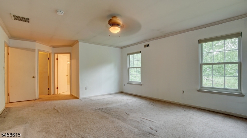 8 Forden Ct Property Photo 19