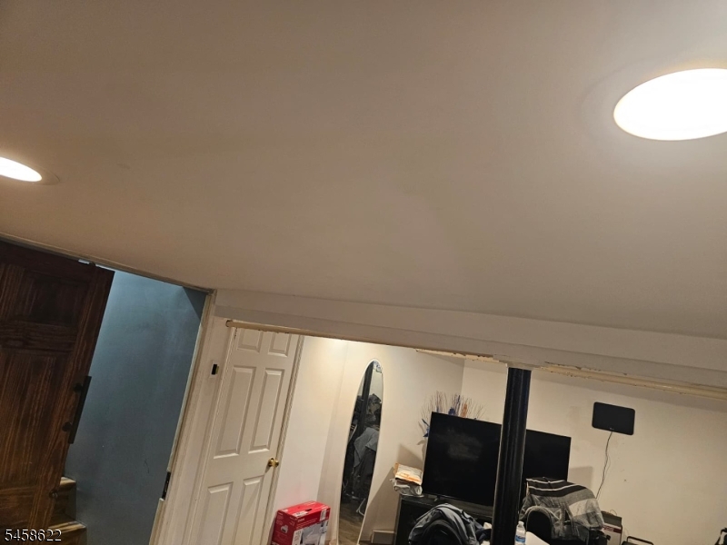 86 Mead St Property Photo 38