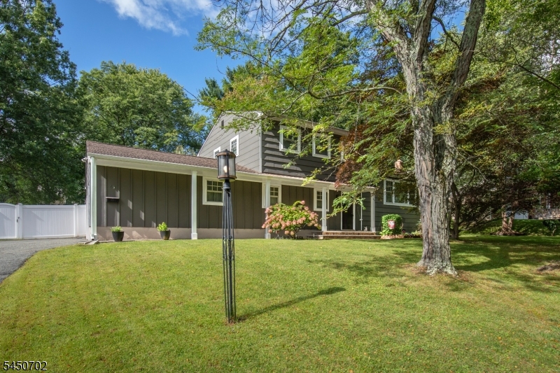 43 Sandra Ln Property Photo 1