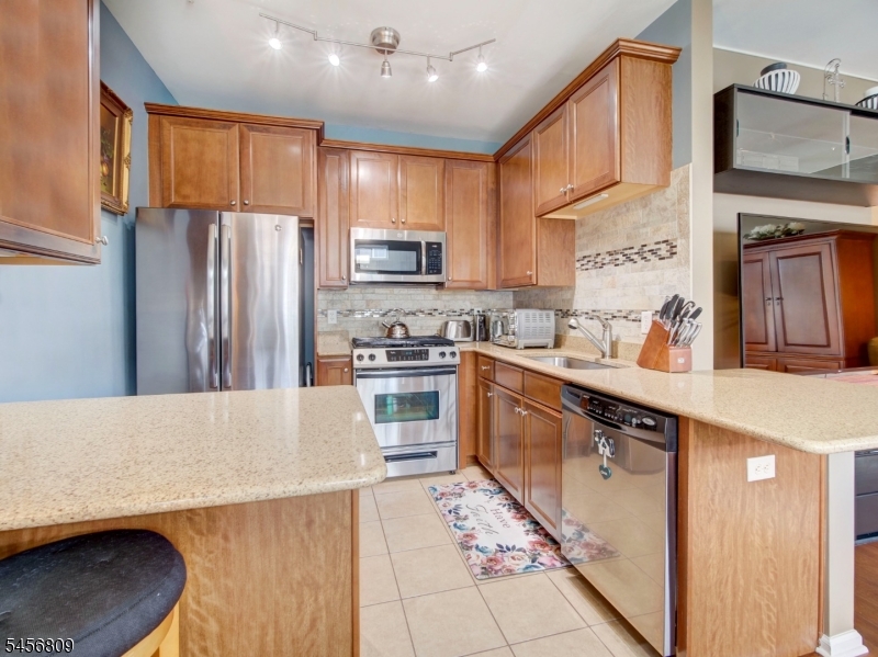 1513 Hamilton St Property Photo 6